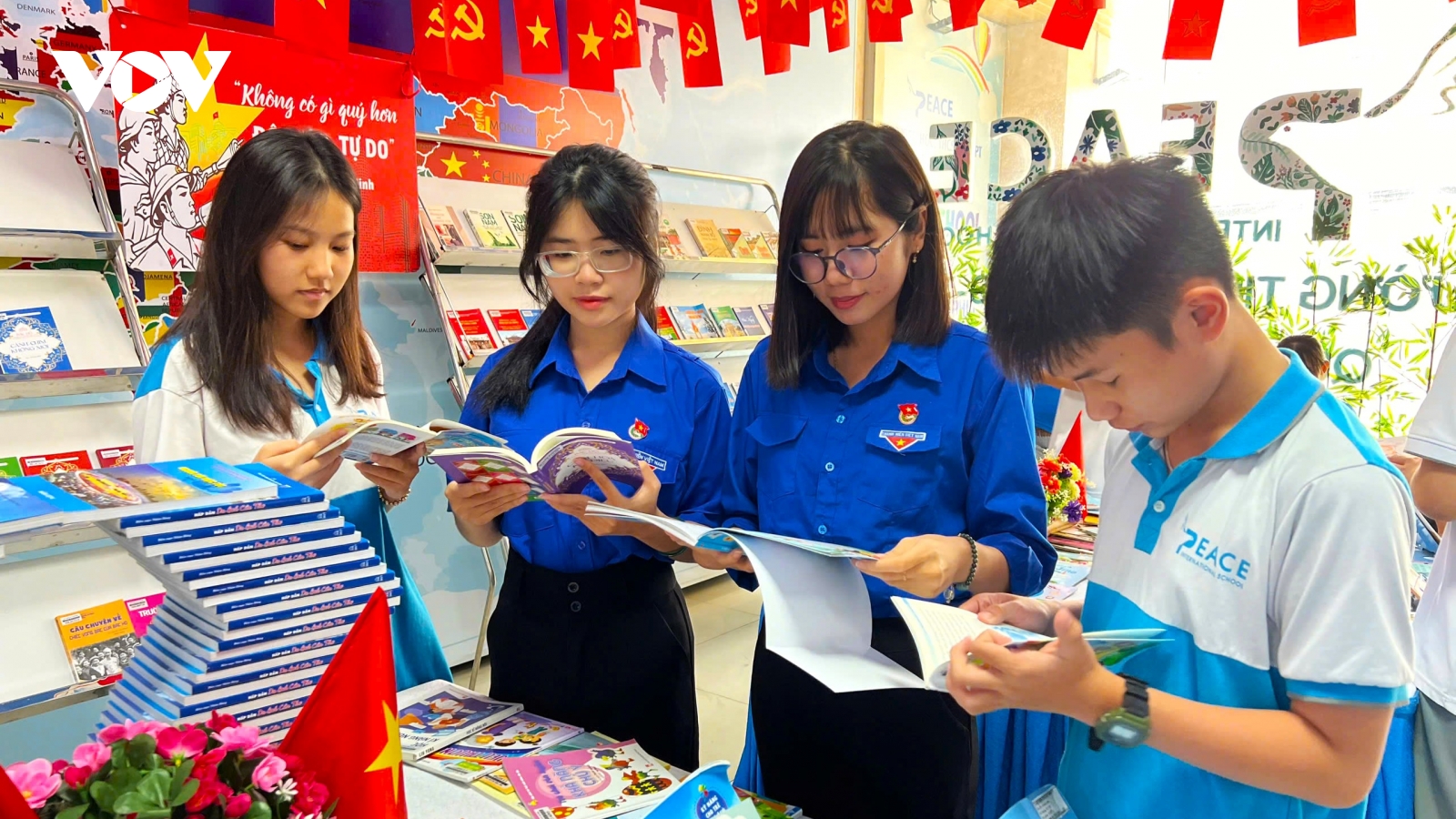 “Ngày hội đọc sách” kỷ niệm Ngày sinh Chủ tịch Hồ Chí Minh tại Cần Thơ